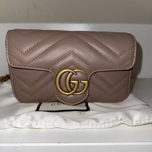 ✨SOLD✨ Gucci Marmont matelasse super mini bag